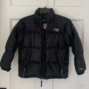 Boys' The North Face Down Puffy Jacket in Medium